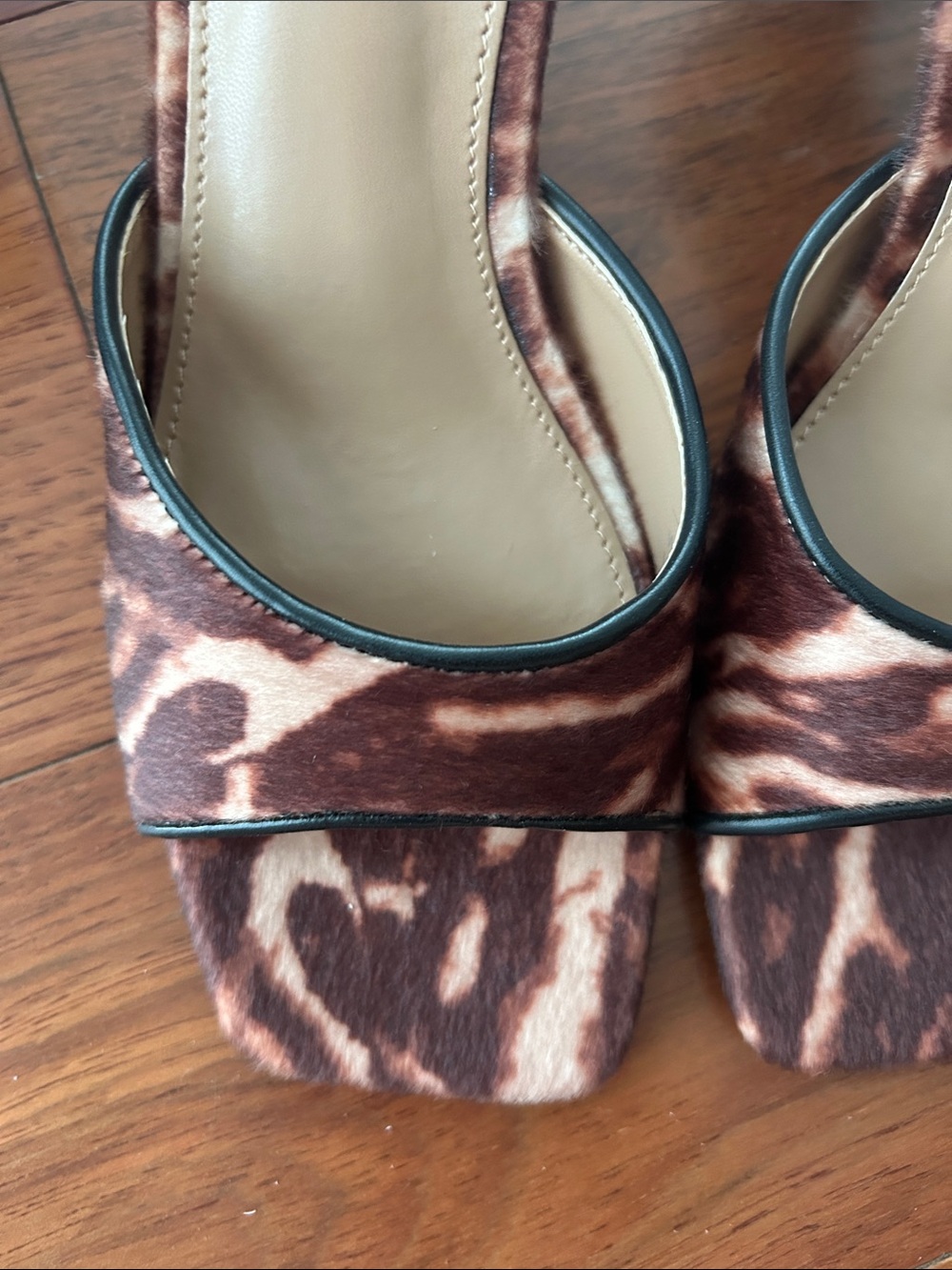 Ladies dolce vita tiger print slide heels new in box - Picture 3 of 10